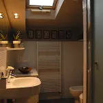 A Roof Between The Sky And The Sea 아파트