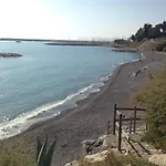 아파트 A Roof Between The Sky And The Sea *